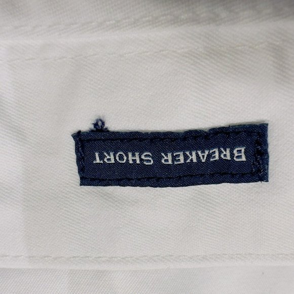 Vineyard Vines White Flat Front Men Shorts - Picture 7 of 7